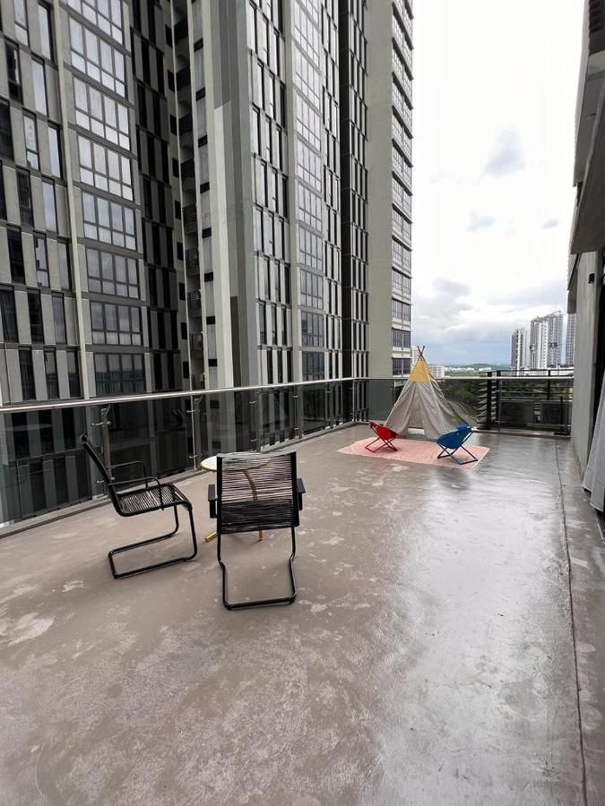 D Bunga مسلم Homestay Pool View Legoland Nusajaya Nusajaya  Eksteriør bilde
