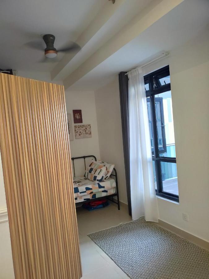 D Bunga مسلم Homestay Pool View Legoland Nusajaya Nusajaya  Eksteriør bilde