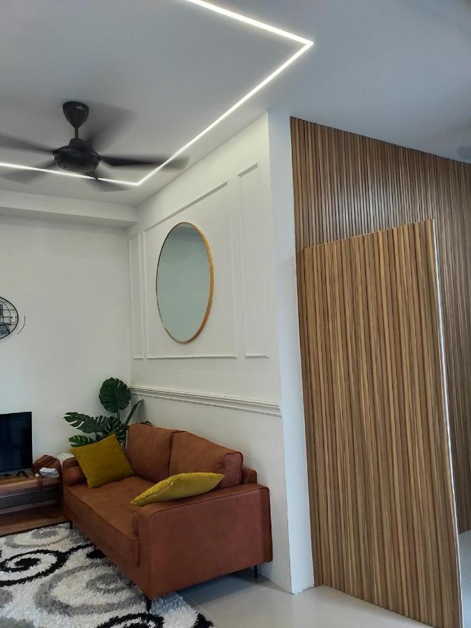 D Bunga مسلم Homestay Pool View Legoland Nusajaya Nusajaya  Eksteriør bilde