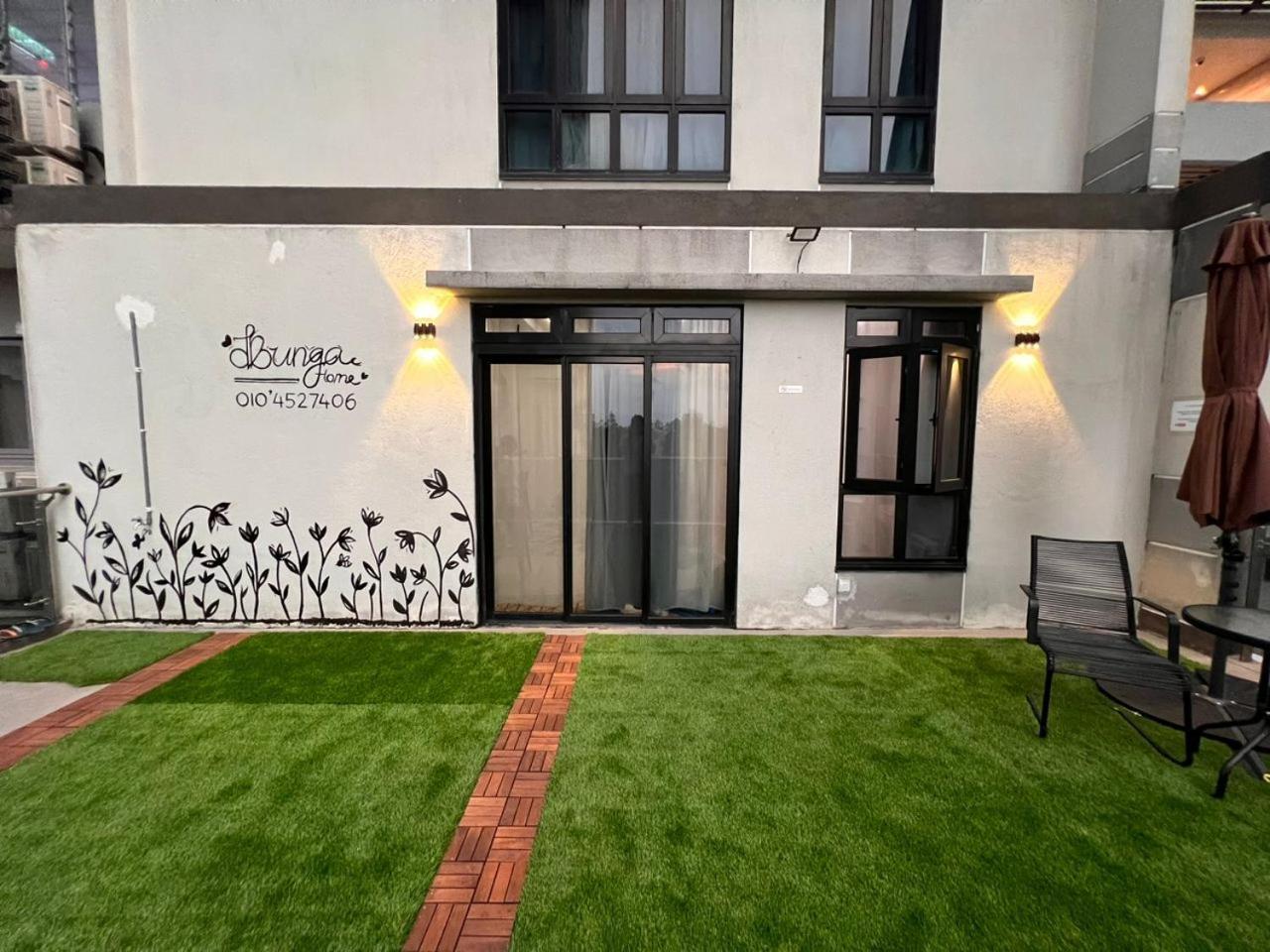 D Bunga مسلم Homestay Pool View Legoland Nusajaya Nusajaya  Eksteriør bilde